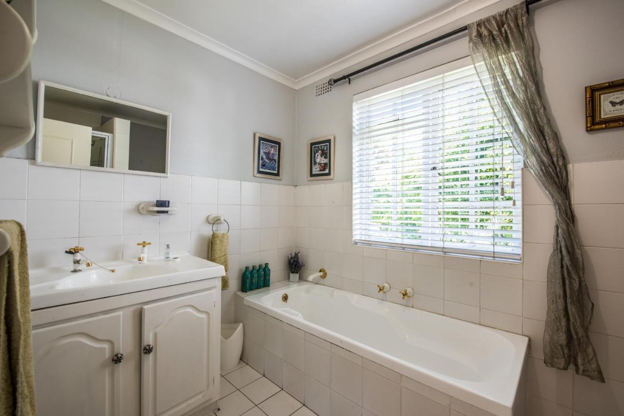 Greenlawns B&B ケープタウン エクステリア 写真
