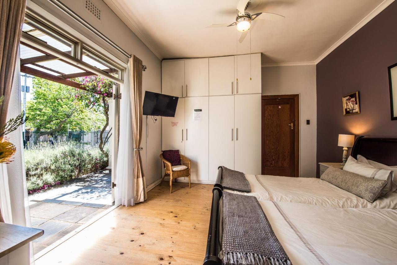 Greenlawns B&B ケープタウン エクステリア 写真